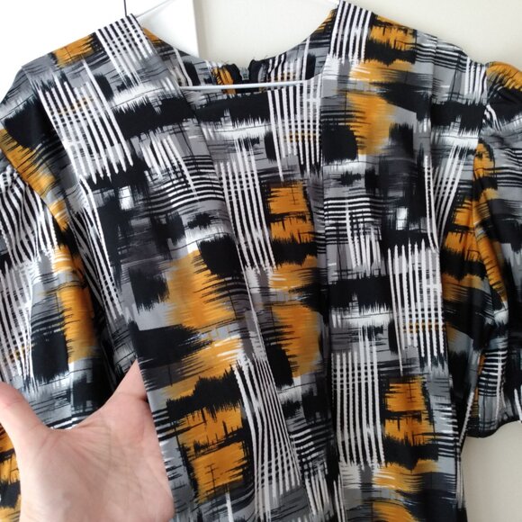 Mennonite Cape Dress 43"B 39"W Black Yellow Stretchy Full Skirted Puffed Sleeves - Picture 6 of 11